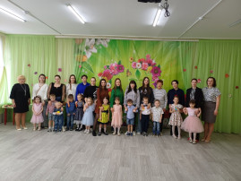 Утренники, посвящённые Международному женскому дню Утренники, посвящённые Международному женскому дню.